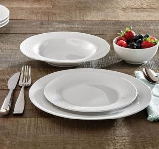 Berkley Jensen 16 pcs porcelain dinnerware set