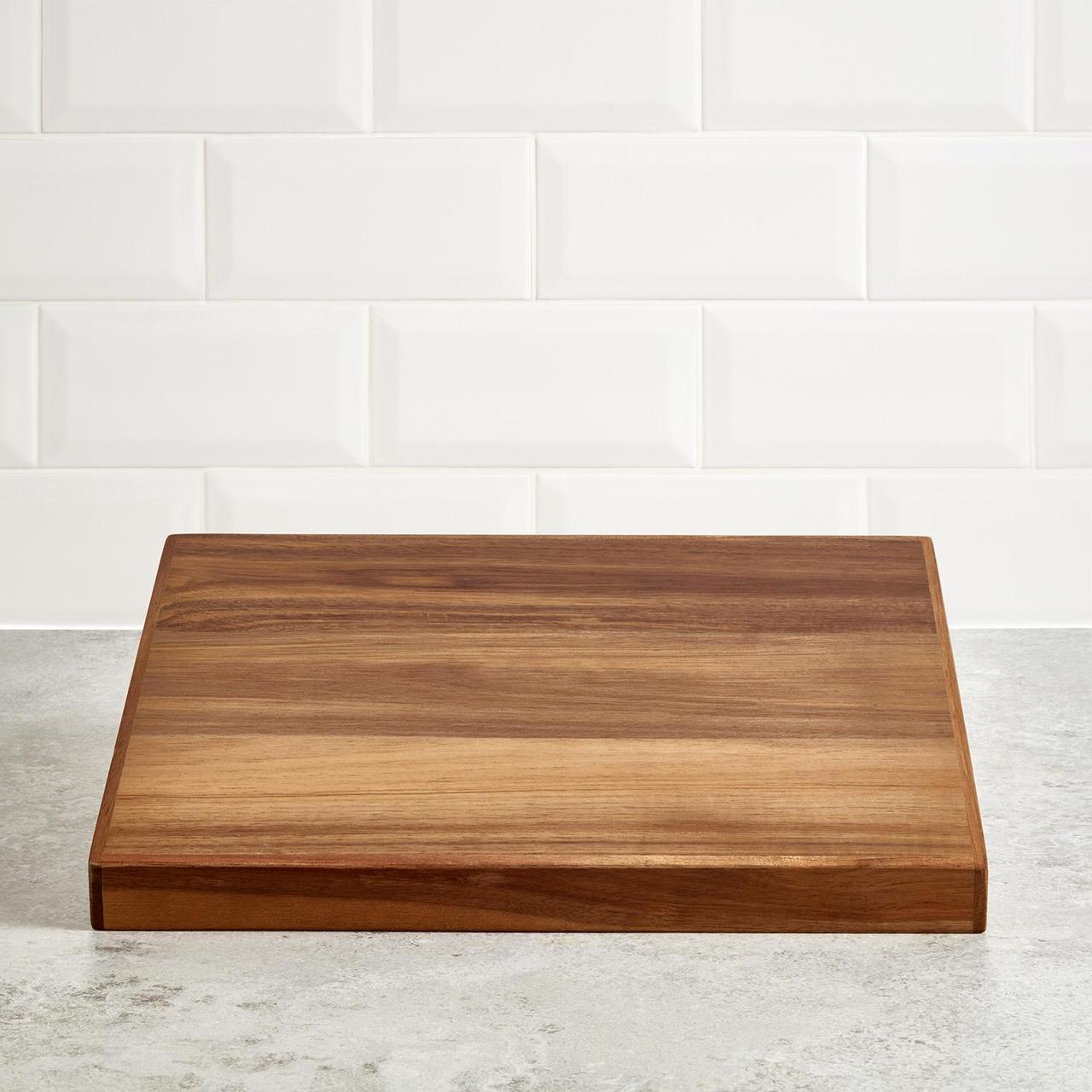 Premium Acacia Wood Cutting Board with Carved Handles - 40 cm x 30 cm - Image 2