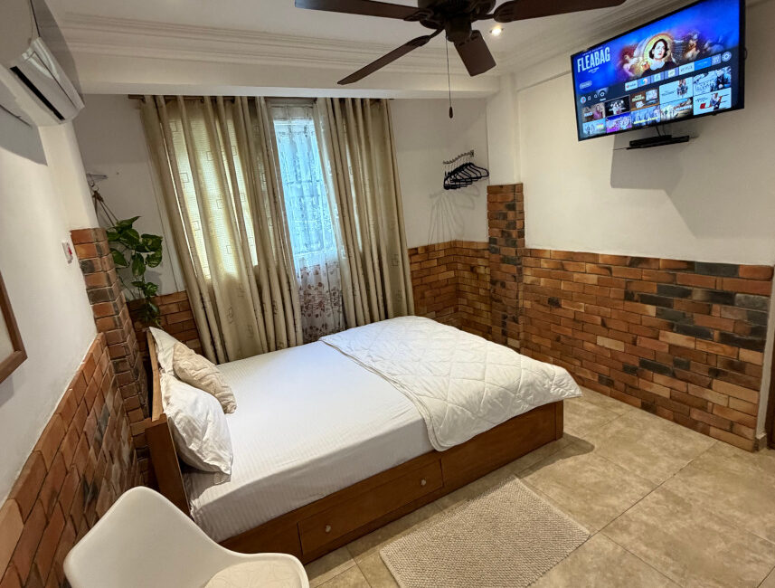 Deluxe Studio Apartment