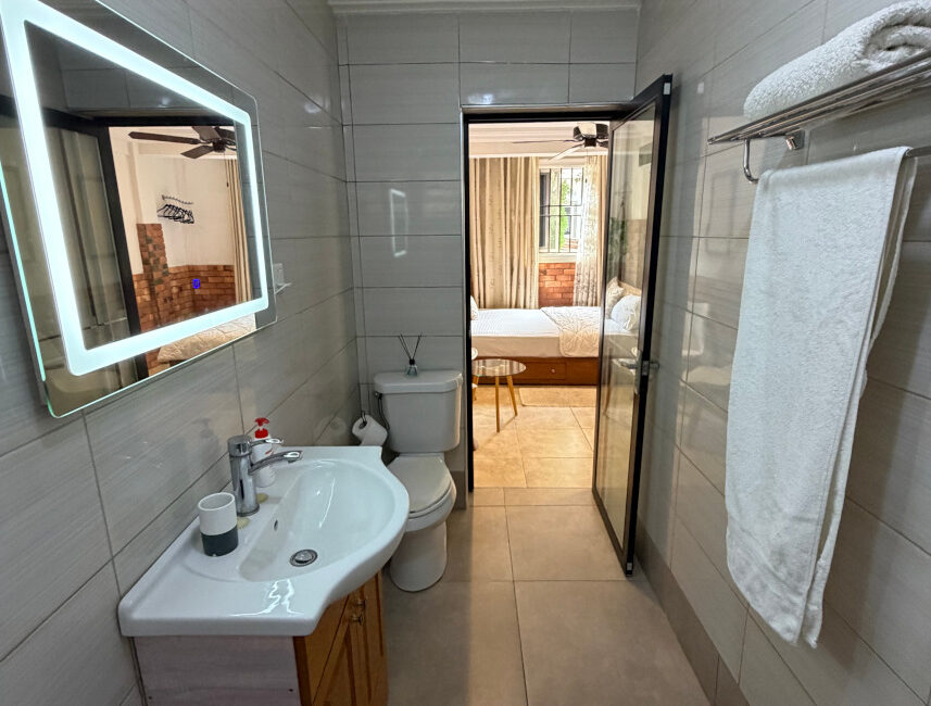 Deluxe Studio Apartment